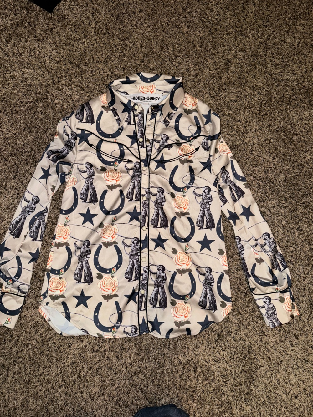 Rodeo Quincy Women's Button-Down Shirt in Cream with Navy Print